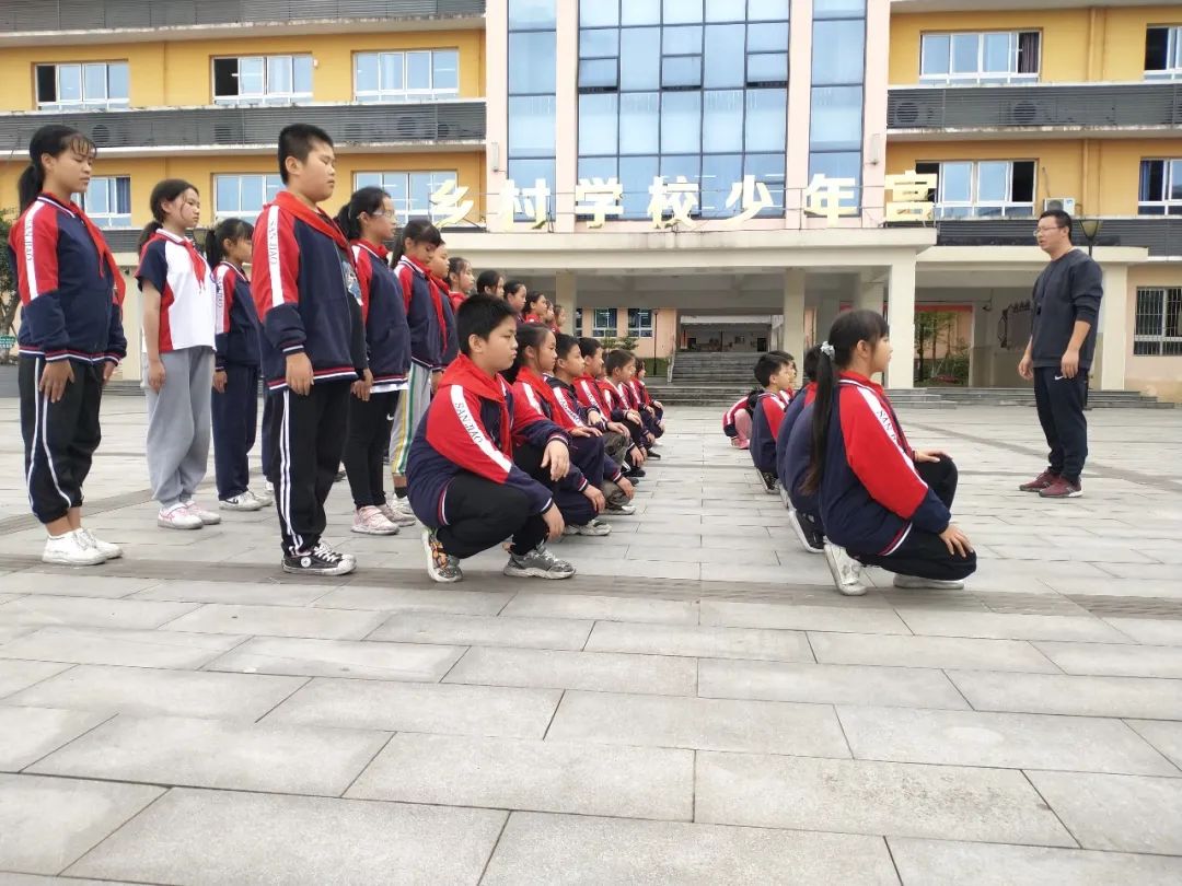篮球教练如何制定总决赛的长期发展计划_2