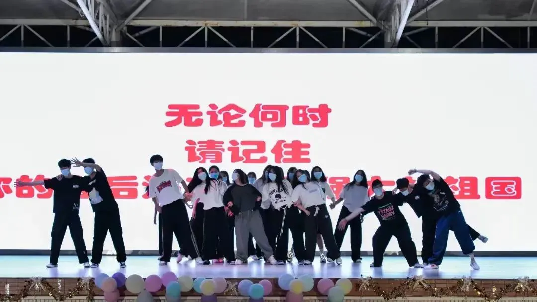 如何根据篮球比赛的不同阶段调整力量训练强度?_2
